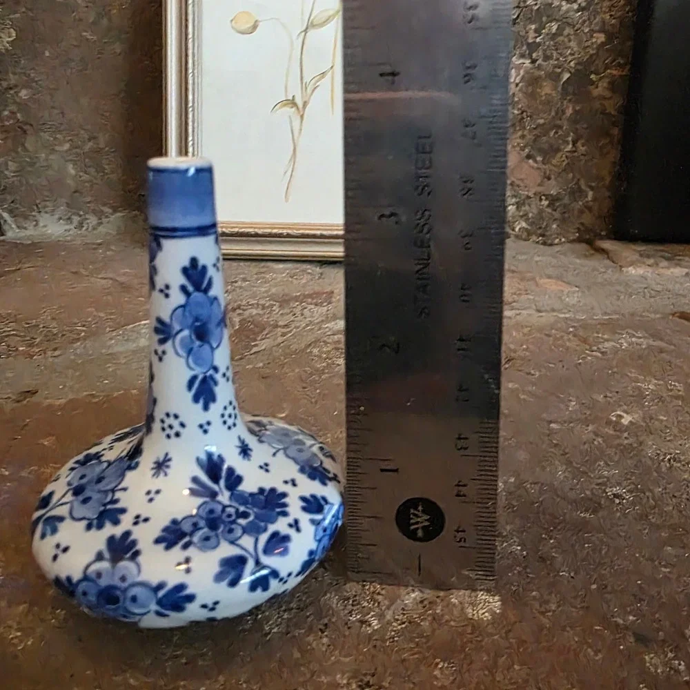 Delft Blue Hand Painted Tear bottle Floral Bud Vase Dutch Pottery 168 Blue White
